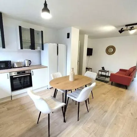 L'escapade : Logement T5 Renove Proche Tram Διαμέρισμα *